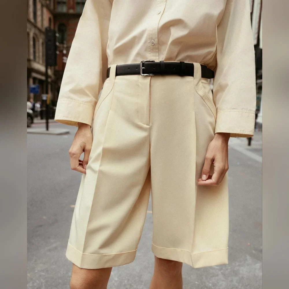 Zara Classic Cream Tailored Women's Trouser Shorts.